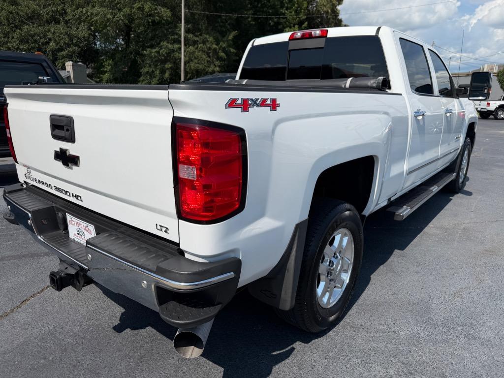 2015 Chevrolet Silverado - $28,999