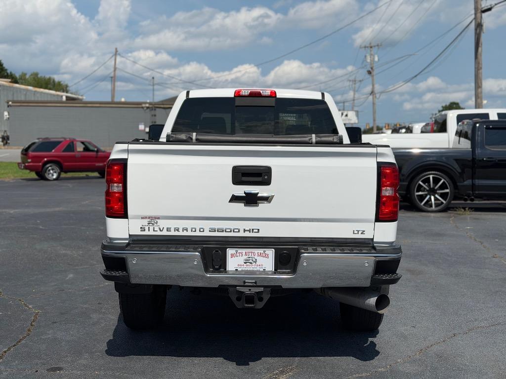 2015 Chevrolet Silverado - $28,999