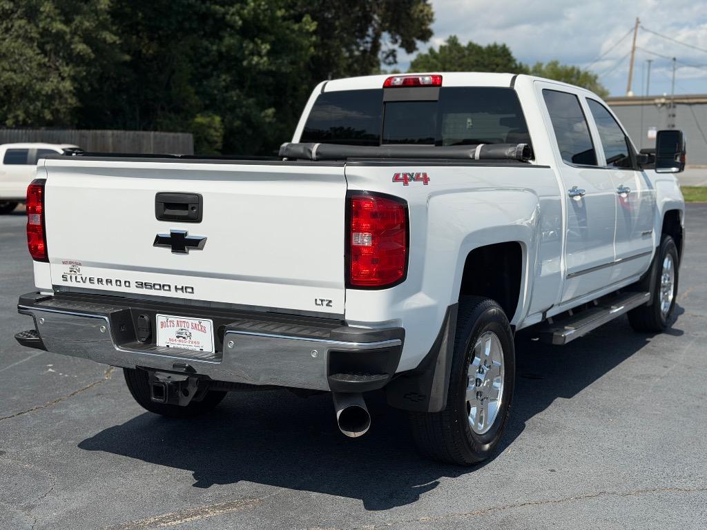 2015 Chevrolet Silverado - $28,999