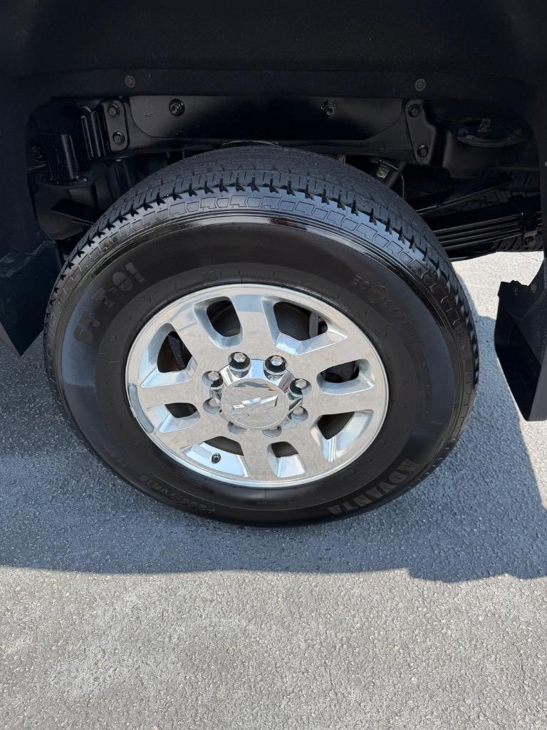 2015 Chevrolet Silverado - $28,999