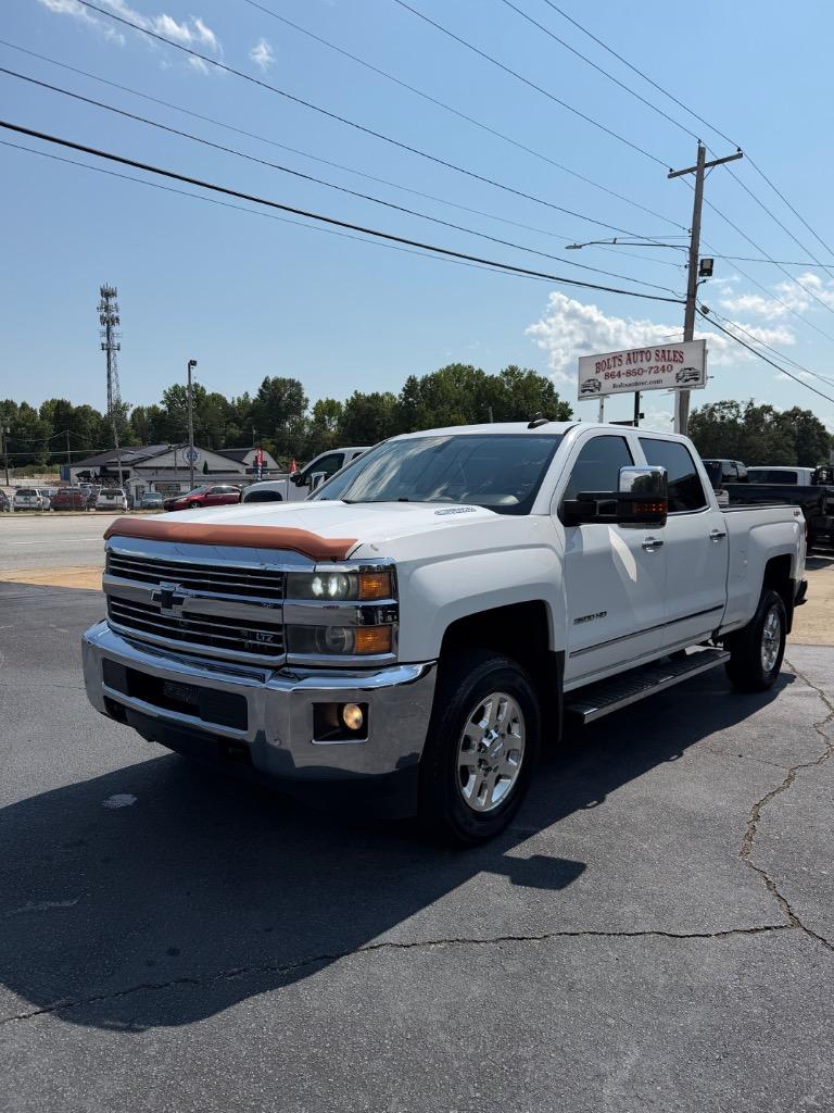 2015 Chevrolet Silverado - $28,999