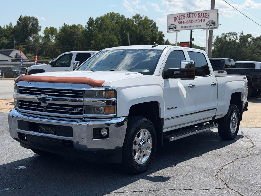 2015 Chevrolet Silverado - $28,999