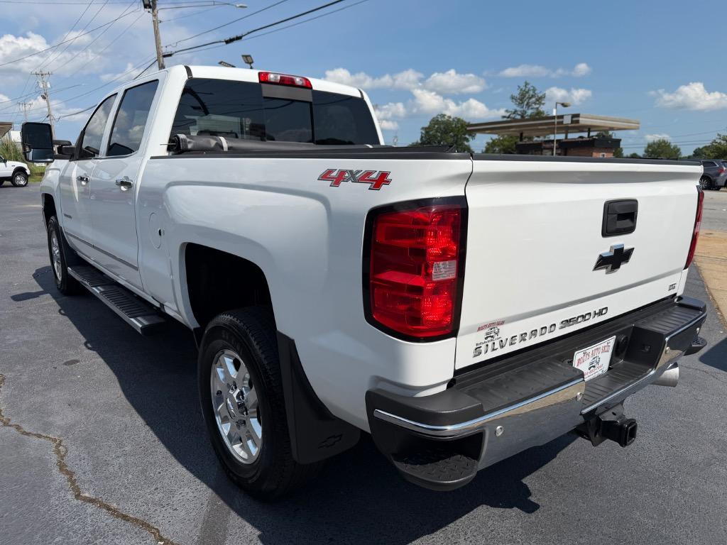 2015 Chevrolet Silverado - $28,999