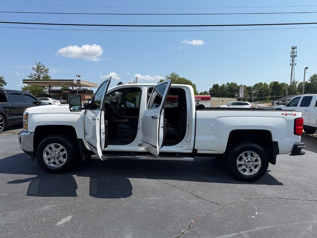 2015 Chevrolet Silverado - $28,999