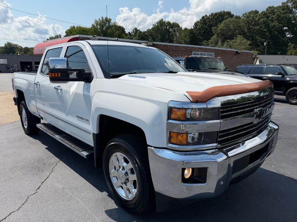 2015 Chevrolet Silverado - $28,999
