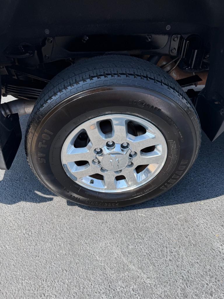 2015 Chevrolet Silverado - $28,999