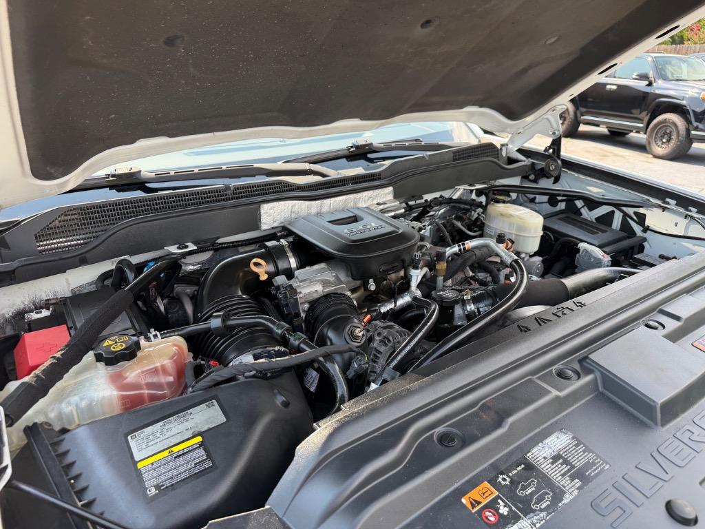 2015 Chevrolet Silverado - $28,999
