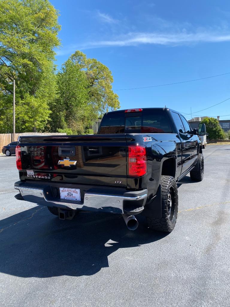 2015 Chevrolet Silverado - $37,490