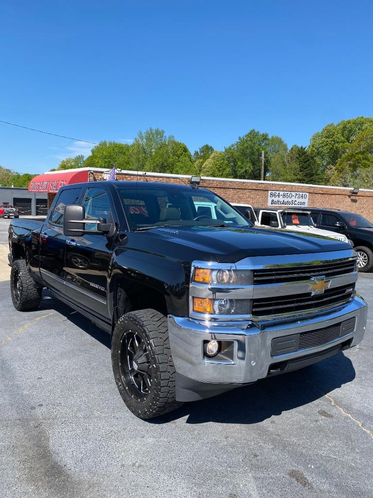 2015 Chevrolet Silverado - $37,490