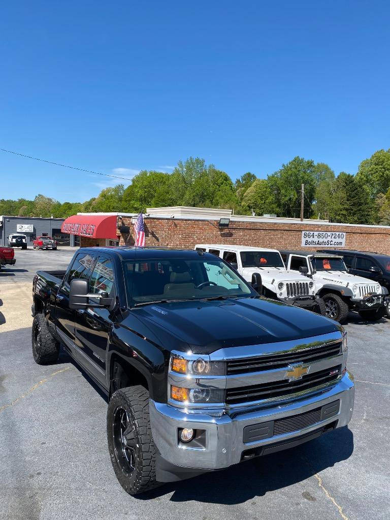 2015 Chevrolet Silverado - $37,490