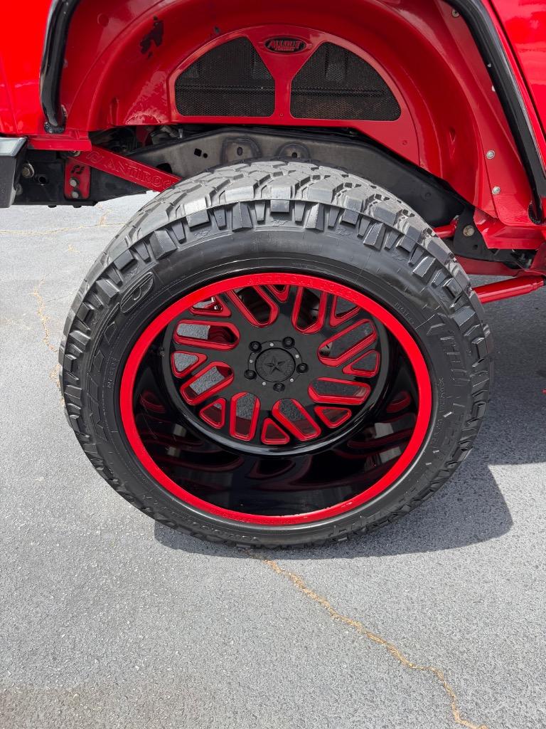 2017 Jeep Wrangler - $32,490