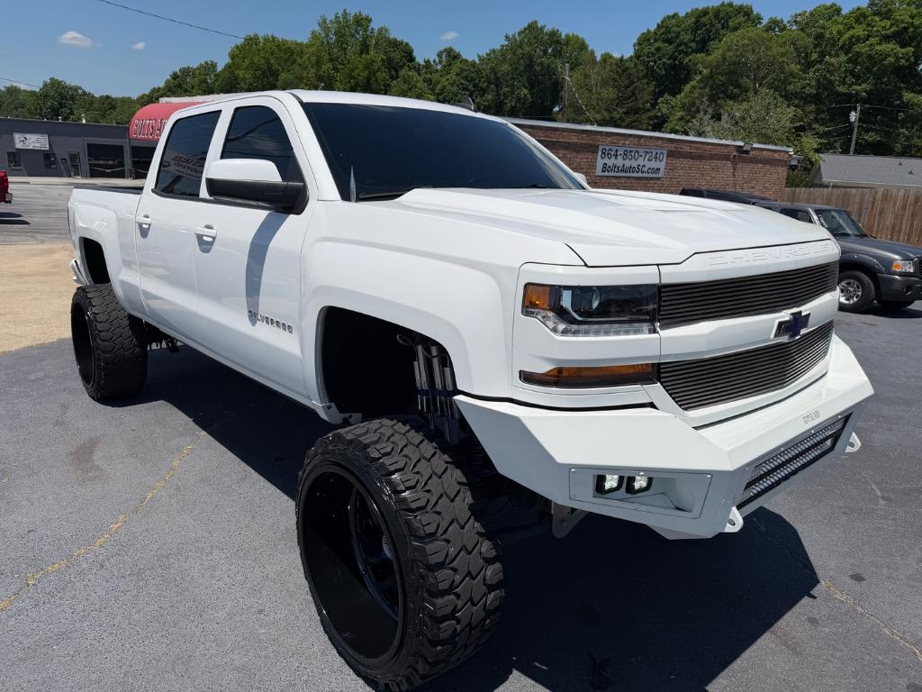 2017 Chevrolet Silverado - $33,990