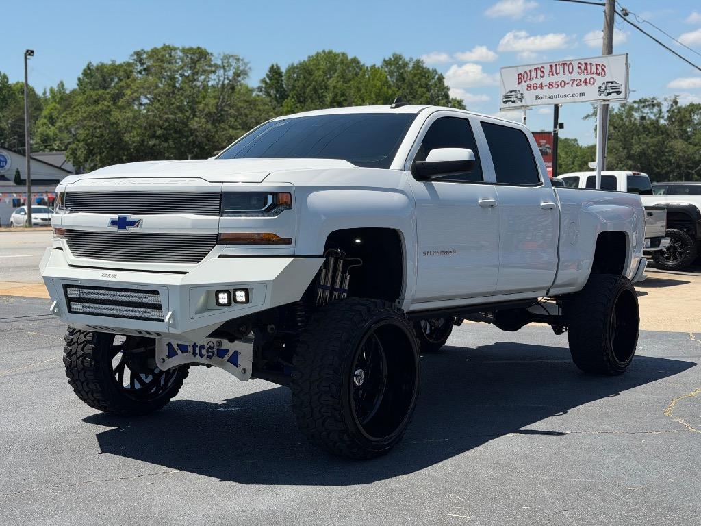 2017 Chevrolet Silverado - $33,990