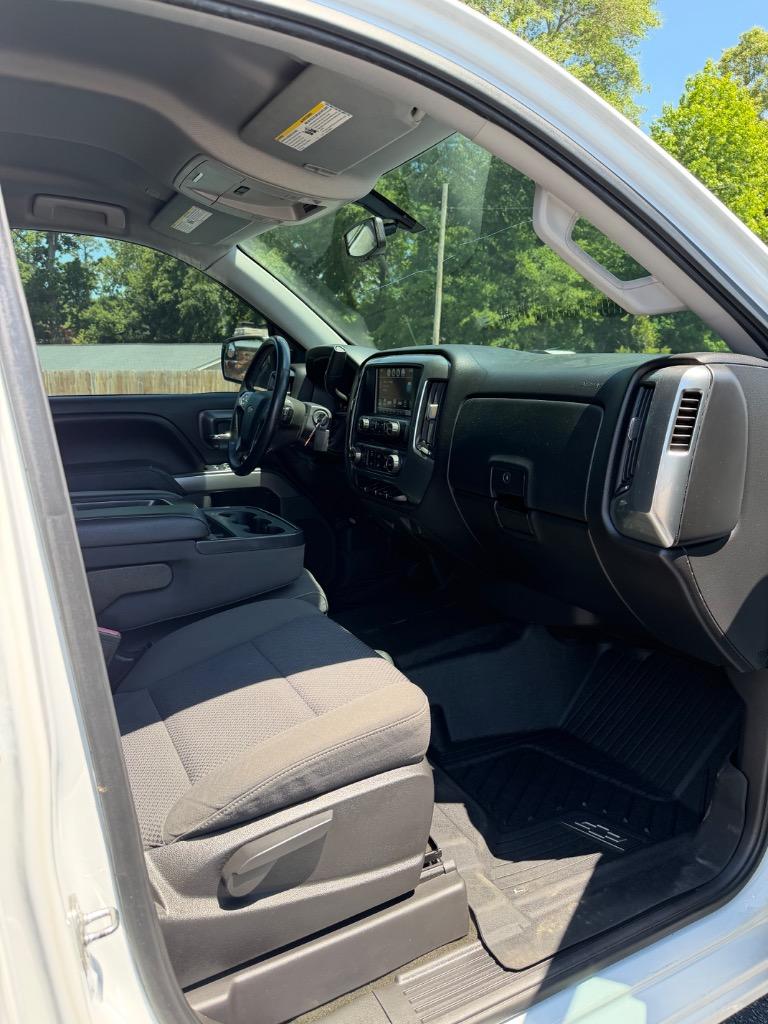 2017 Chevrolet Silverado - $33,990