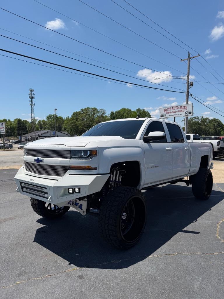 2017 Chevrolet Silverado - $33,990