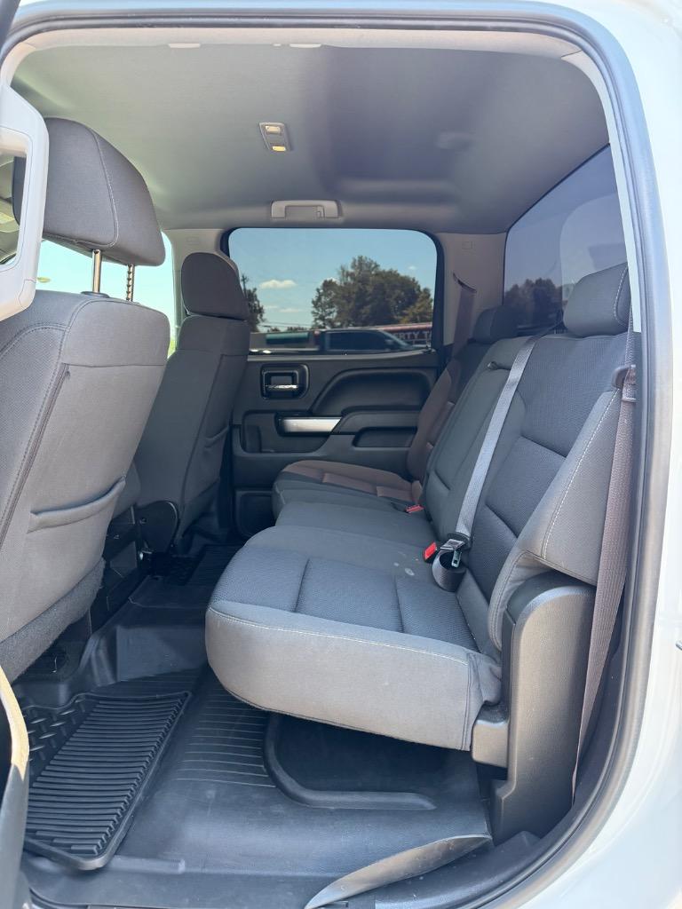 2017 Chevrolet Silverado - $33,990