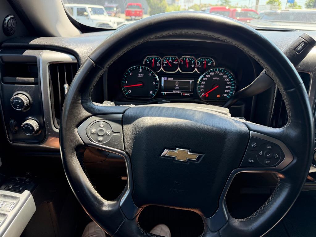 2017 Chevrolet Silverado - $33,990