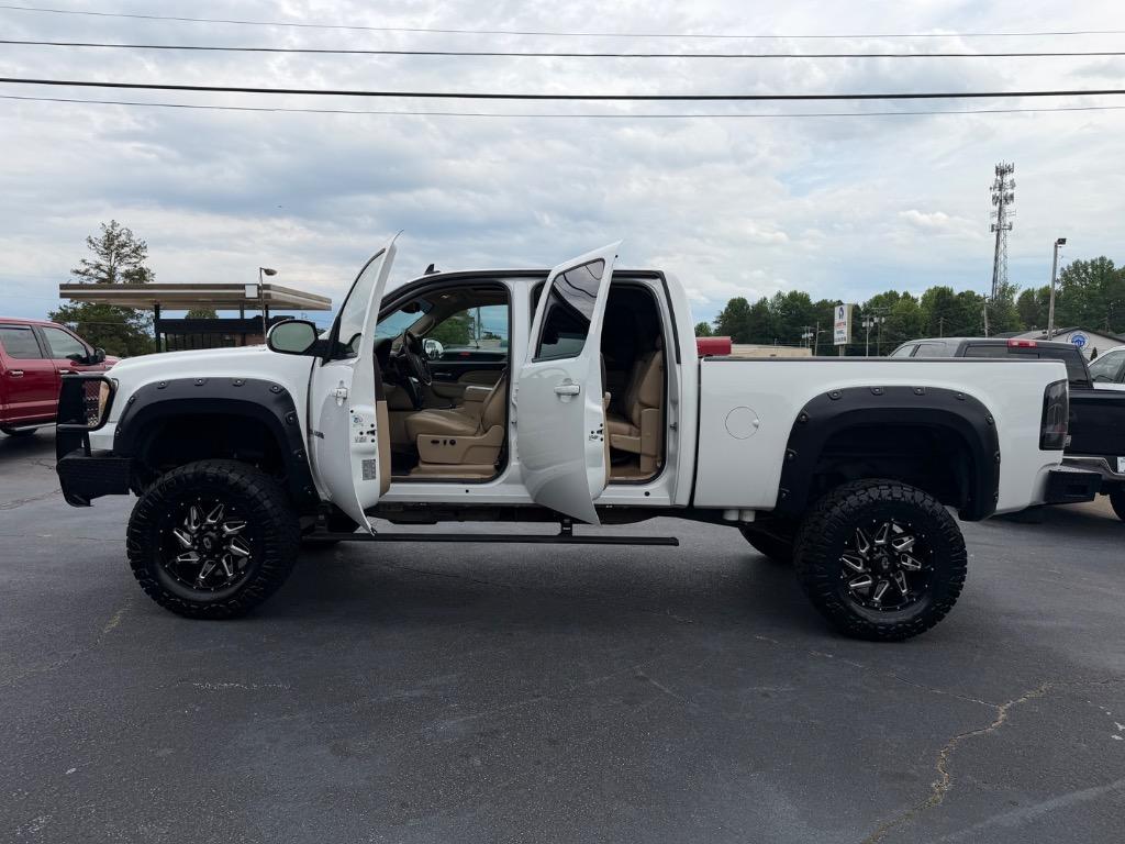2013 GMC Sierra - $27,990