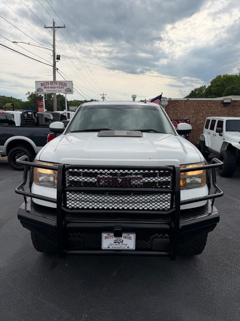 2013 GMC Sierra - $27,990