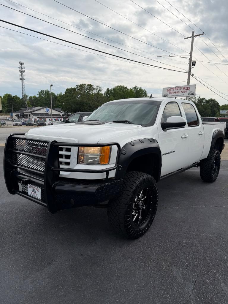 2013 GMC Sierra - $27,990