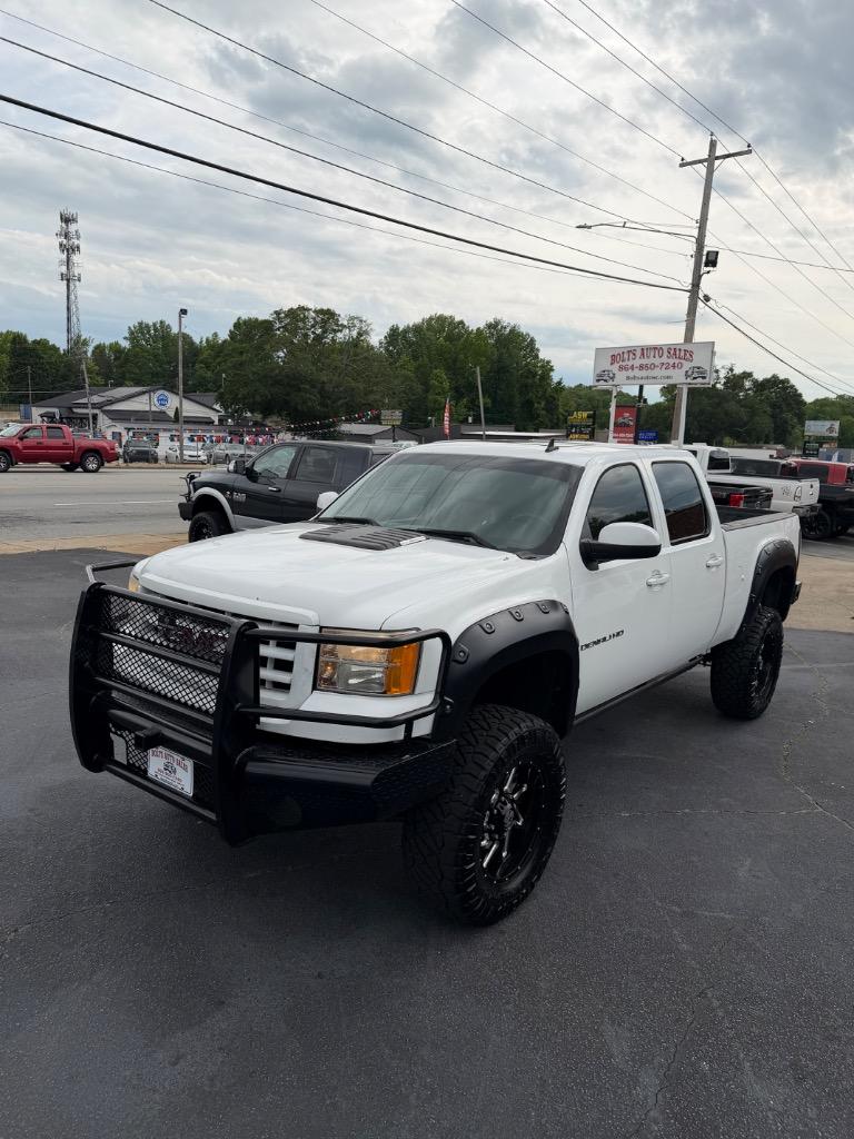 2013 GMC Sierra - $27,990