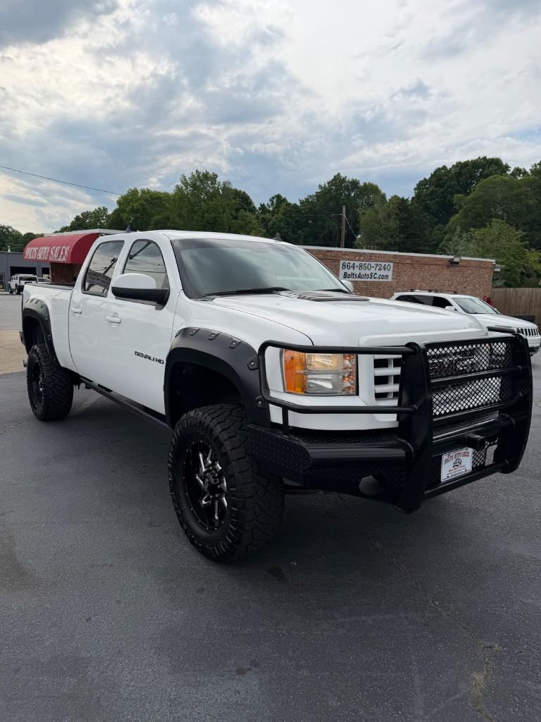 2013 GMC Sierra - $27,990