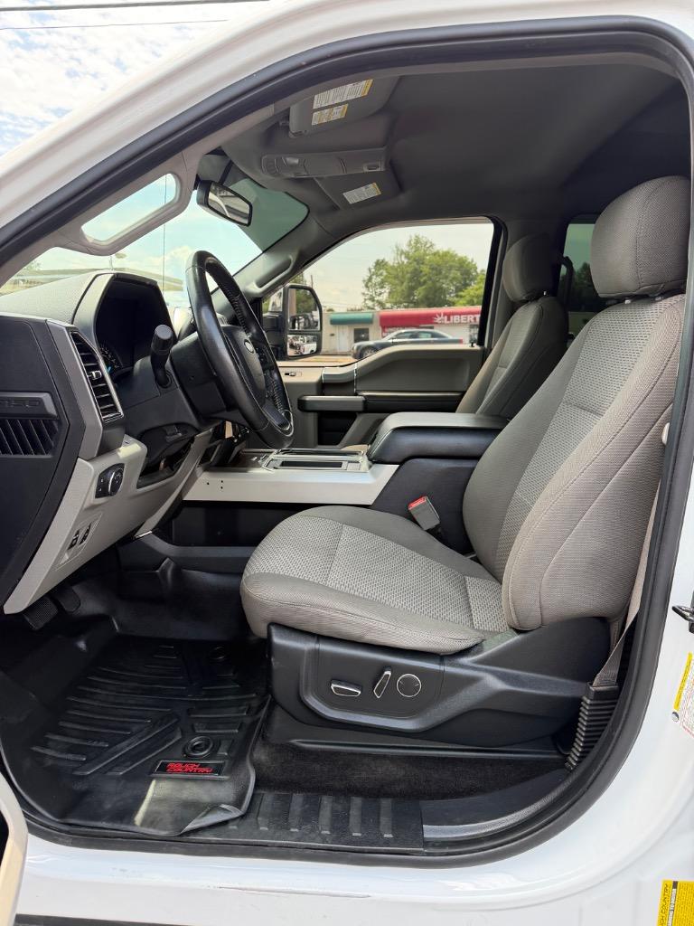 2018 Ford F-150 - $27,900