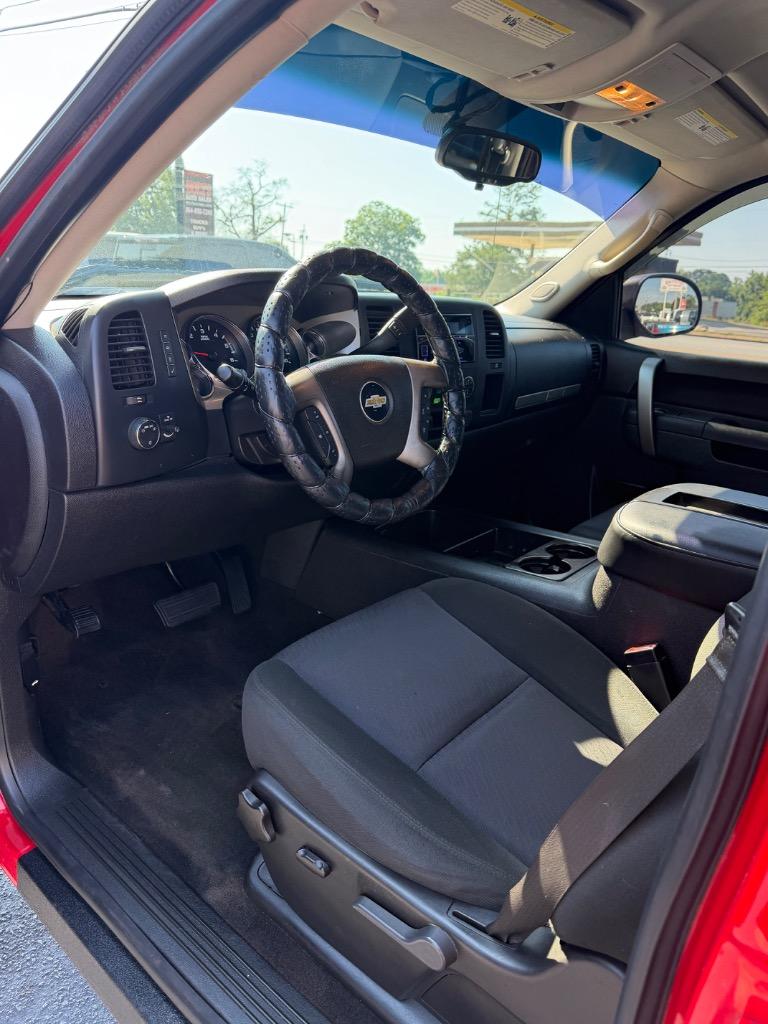 2013 Chevrolet Silverado - $17,990