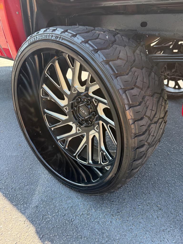 2013 Chevrolet Silverado - $17,990