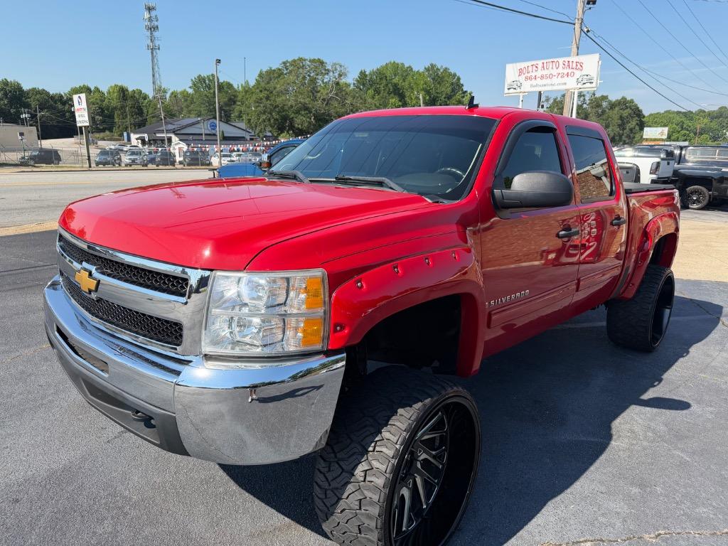 2013 Chevrolet Silverado - $17,990