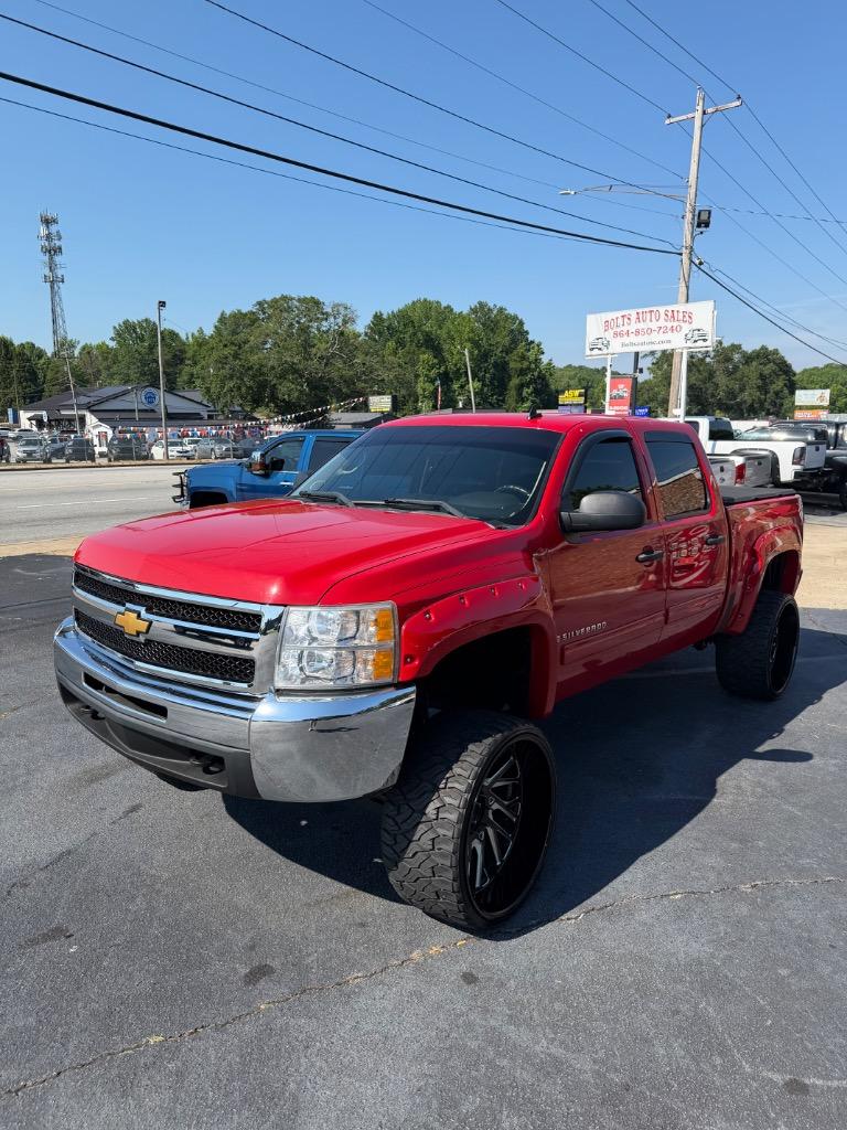 2013 Chevrolet Silverado - $17,990