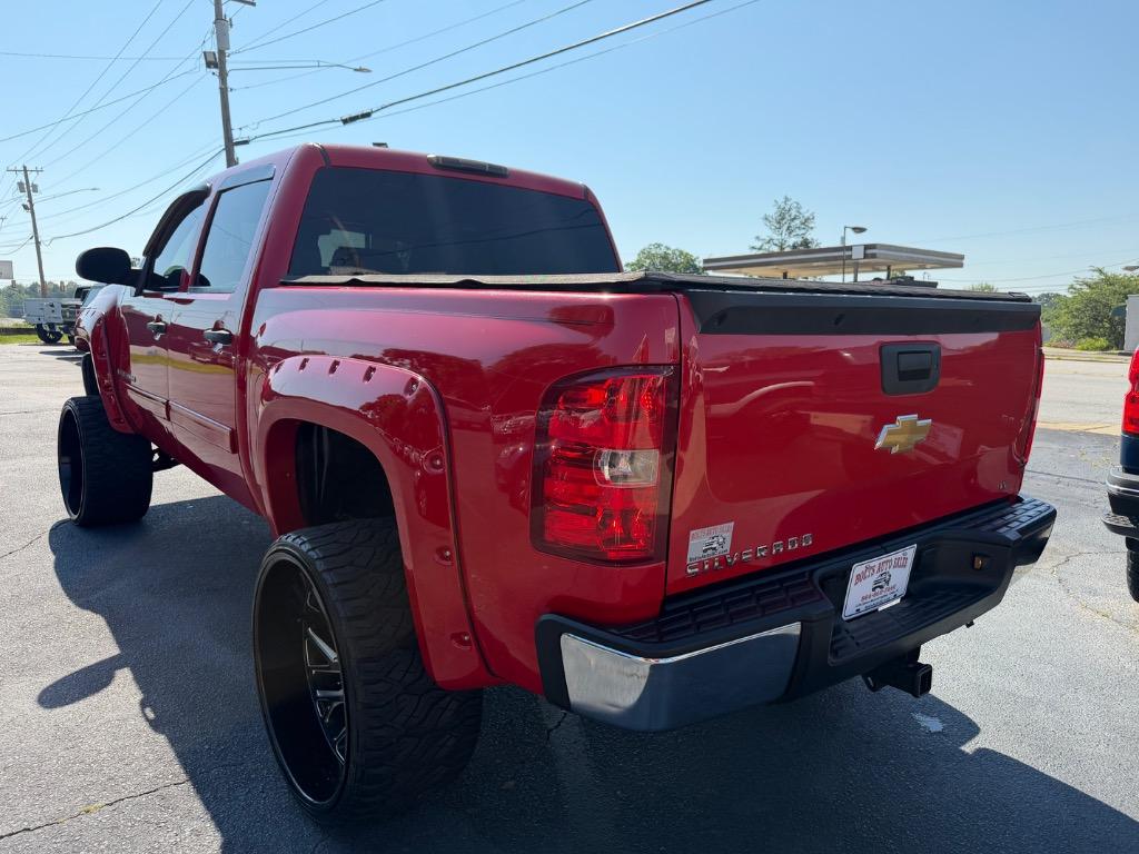 2013 Chevrolet Silverado - $17,990