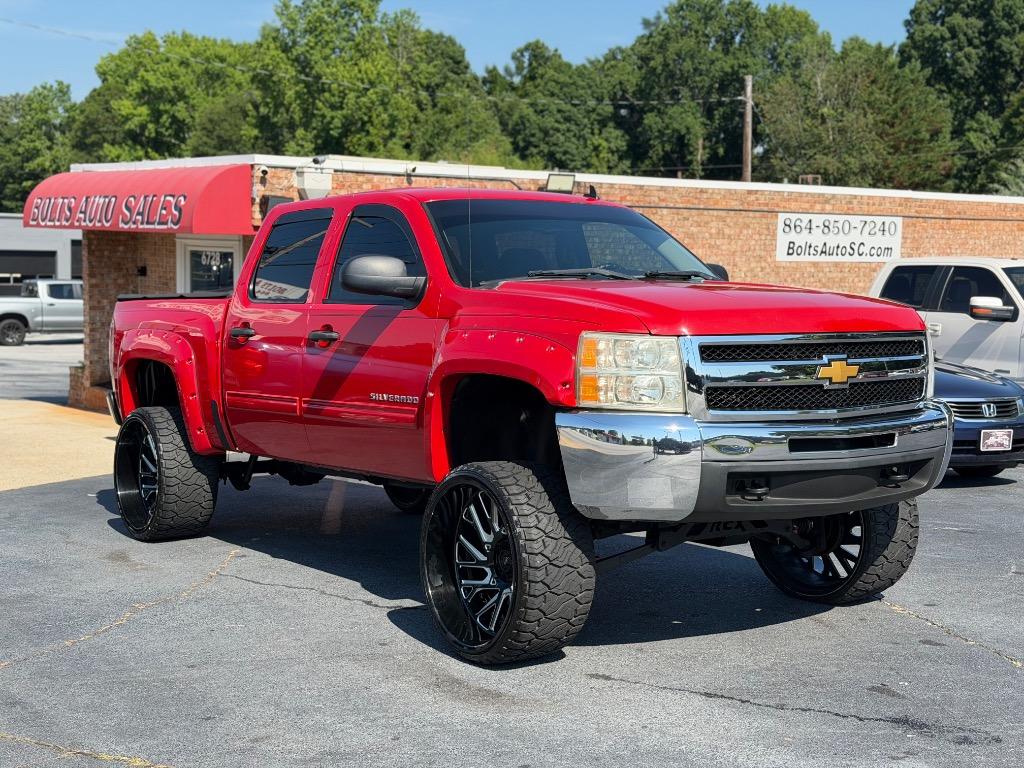 2013 Chevrolet Silverado - $17,990