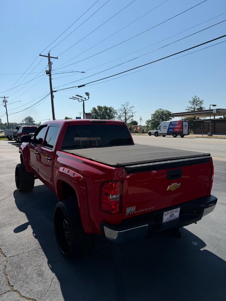 2013 Chevrolet Silverado - $17,990