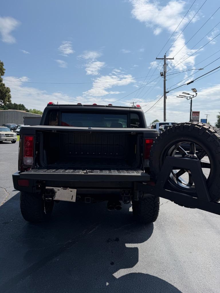2005 HUMMER H2 - $31,900