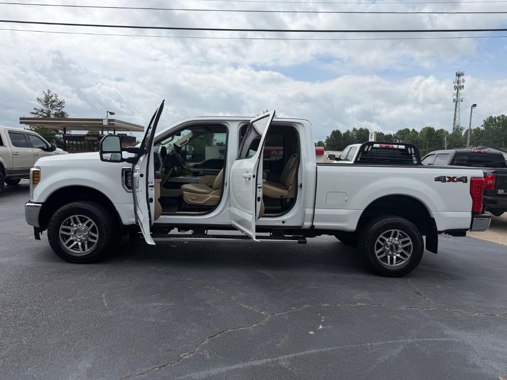 2019 Ford F250 - $29,990