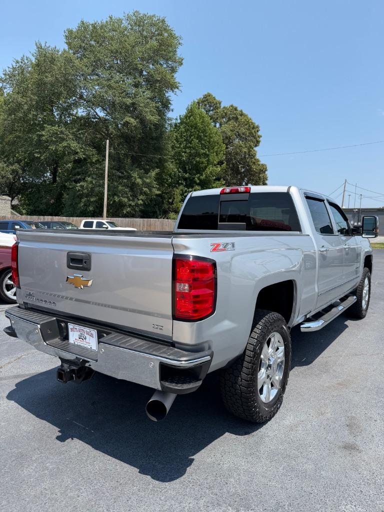 2017 Chevrolet Silverado - $28,999