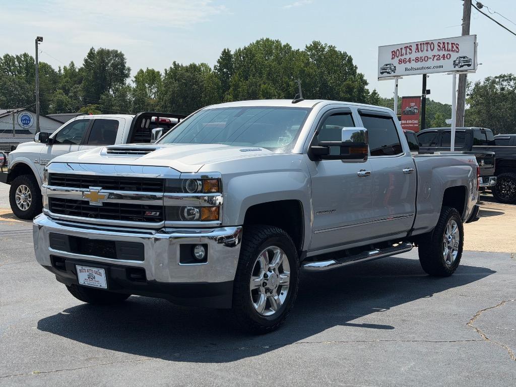 2017 Chevrolet Silverado - $28,999