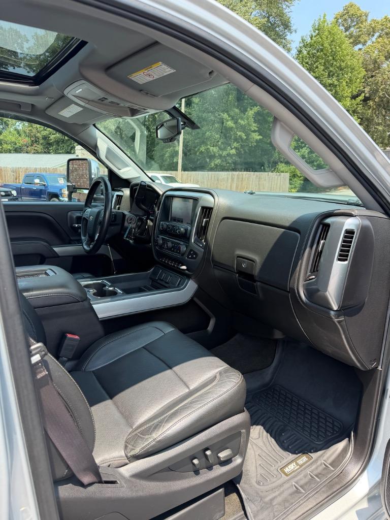 2017 Chevrolet Silverado - $28,999