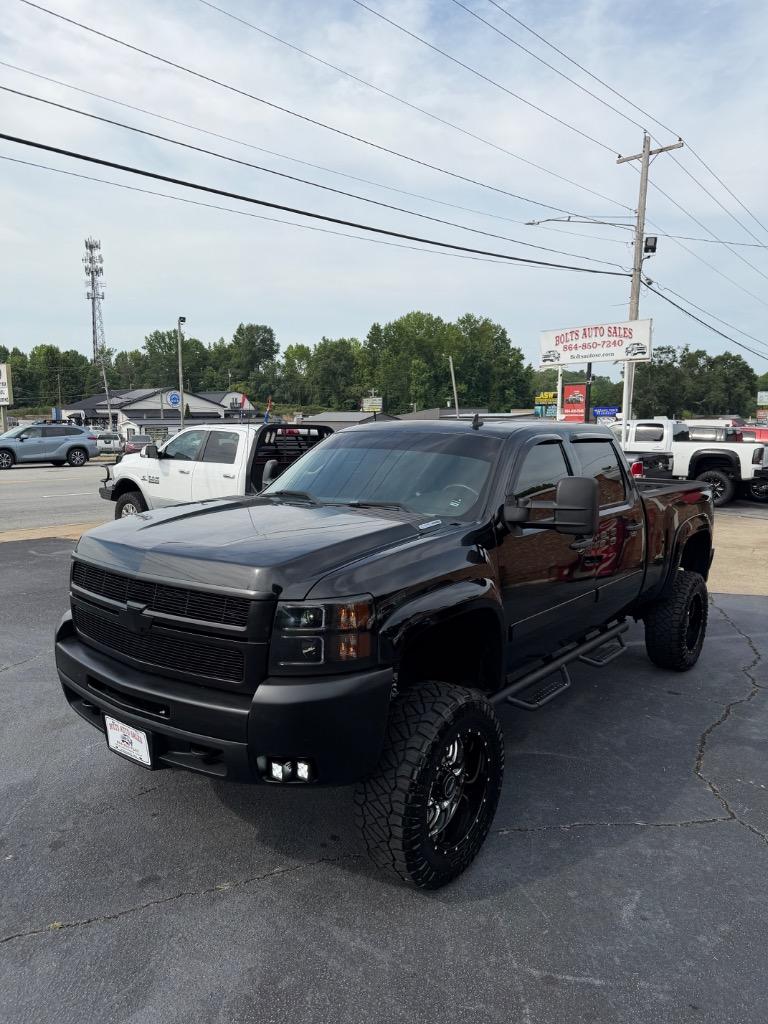 2007 Chevrolet Silverado - $18,999