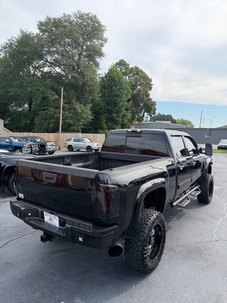 2007 Chevrolet Silverado - $18,999