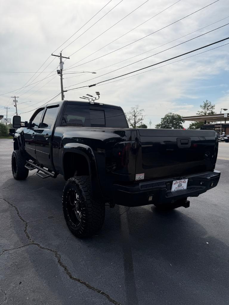 2007 Chevrolet Silverado - $18,999