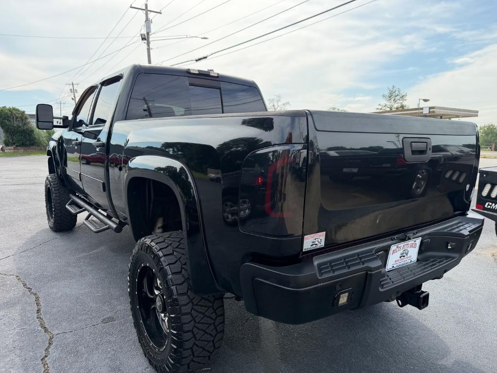 2007 Chevrolet Silverado - $18,999