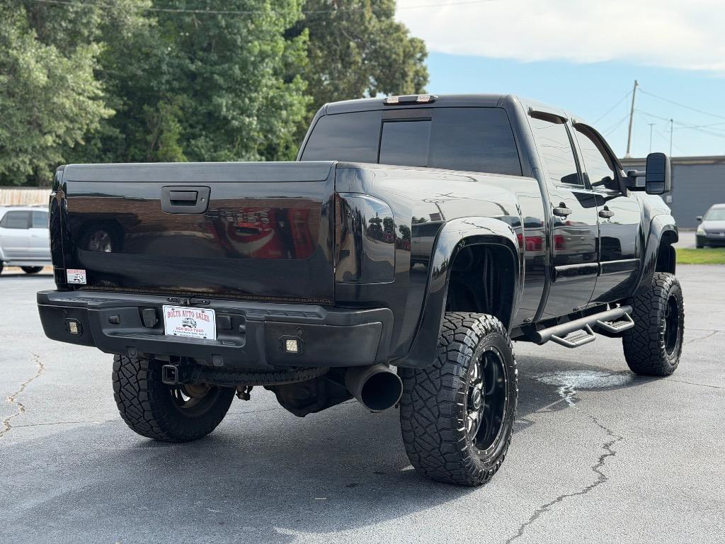 2007 Chevrolet Silverado - $18,999