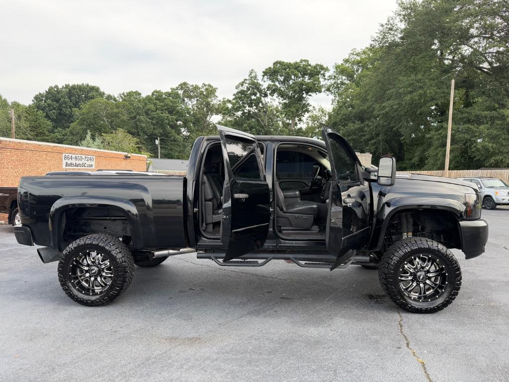 2007 Chevrolet Silverado - $18,999