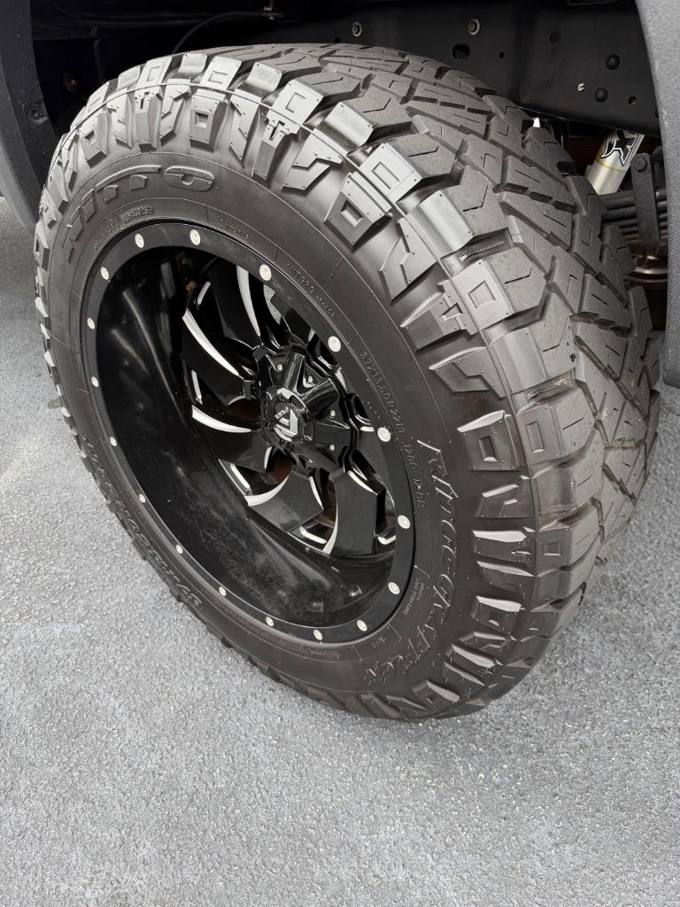 2016 Ford F-250 - $23,499
