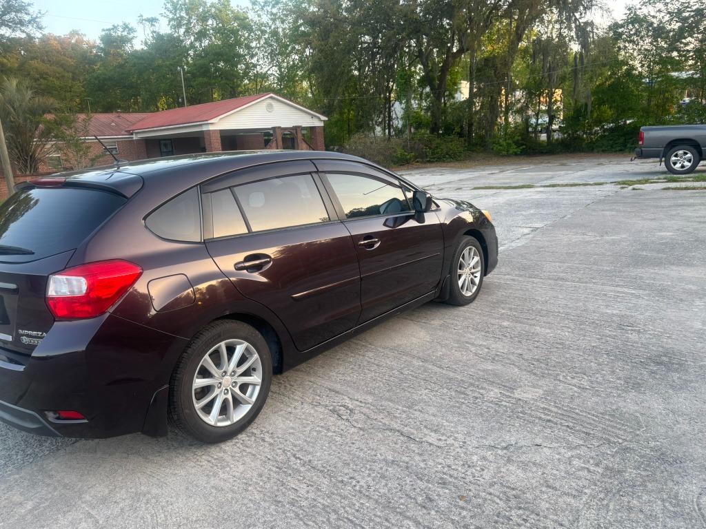 2012 Subaru Impreza 2.0i Premium photo