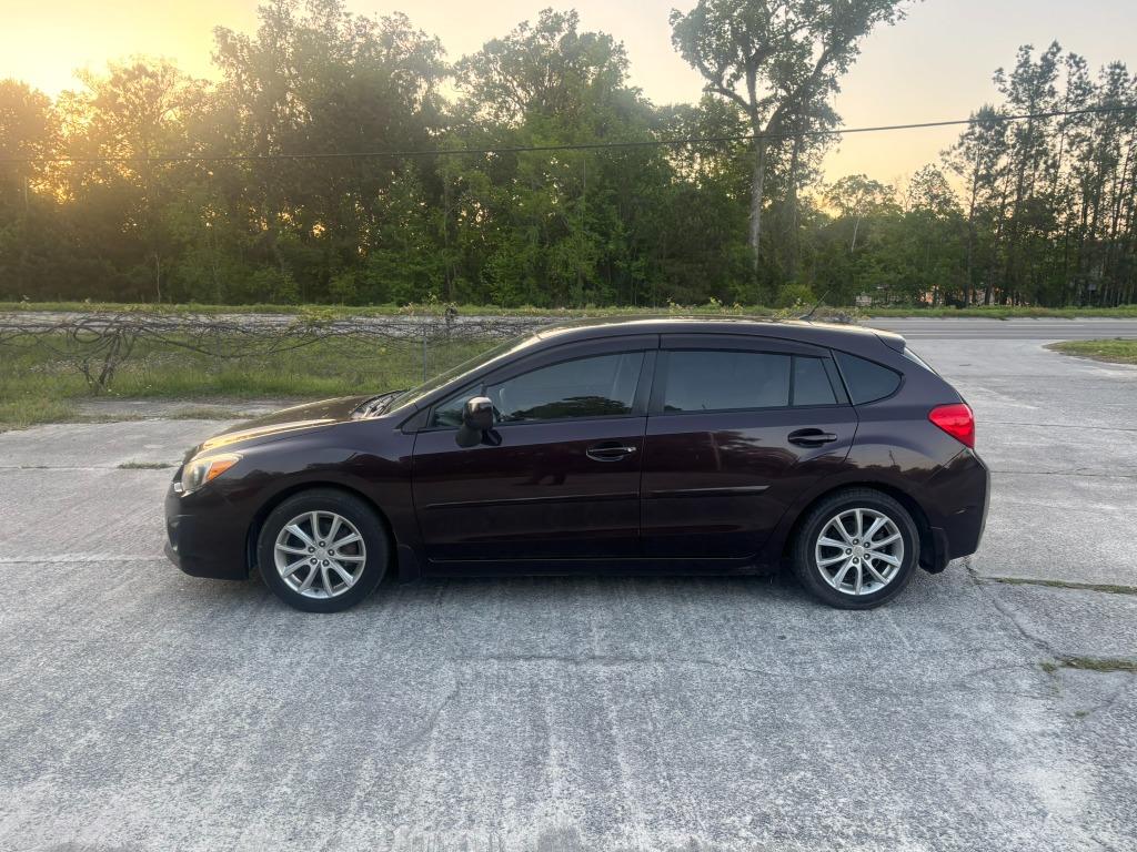 2012 Subaru Impreza 2.0i Premium photo