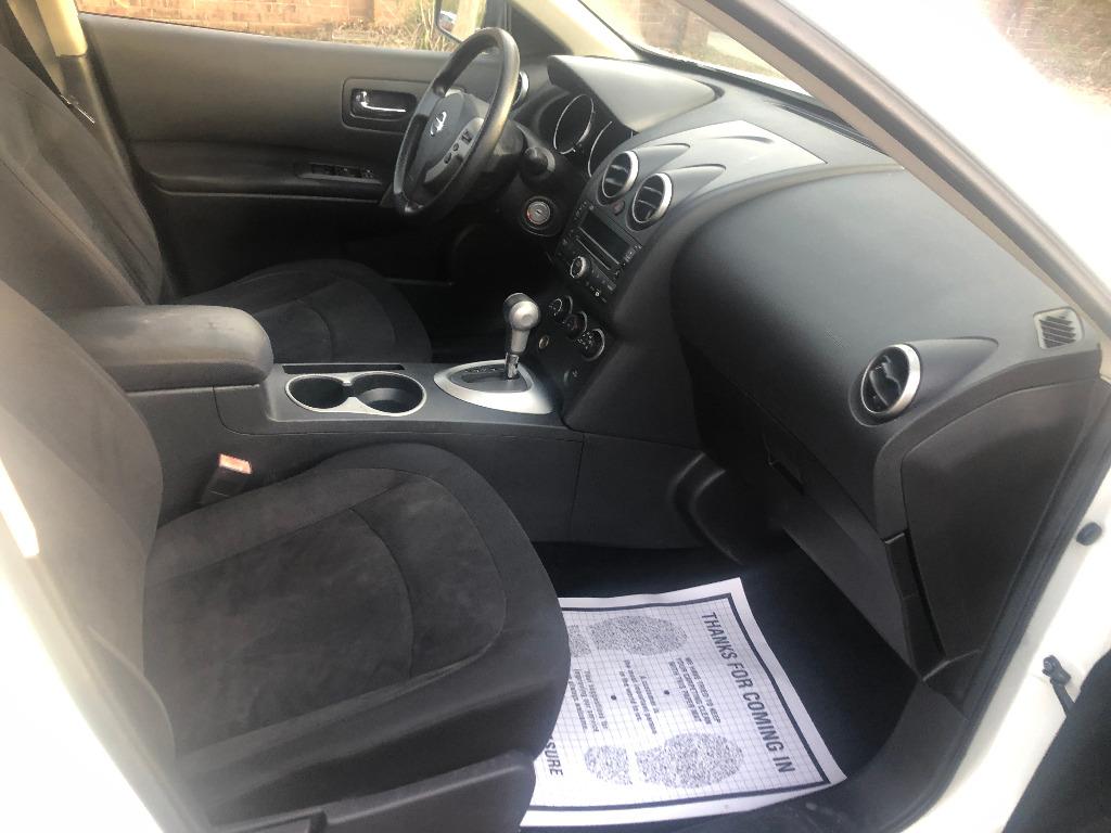 2010 Nissan Rogue SL photo