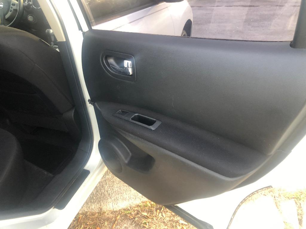 2010 Nissan Rogue SL photo